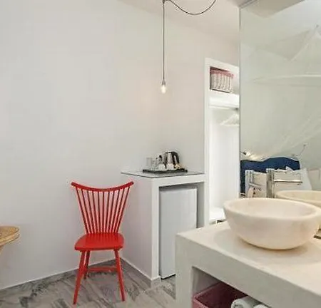 Margarita 3* Naousa (Paros)